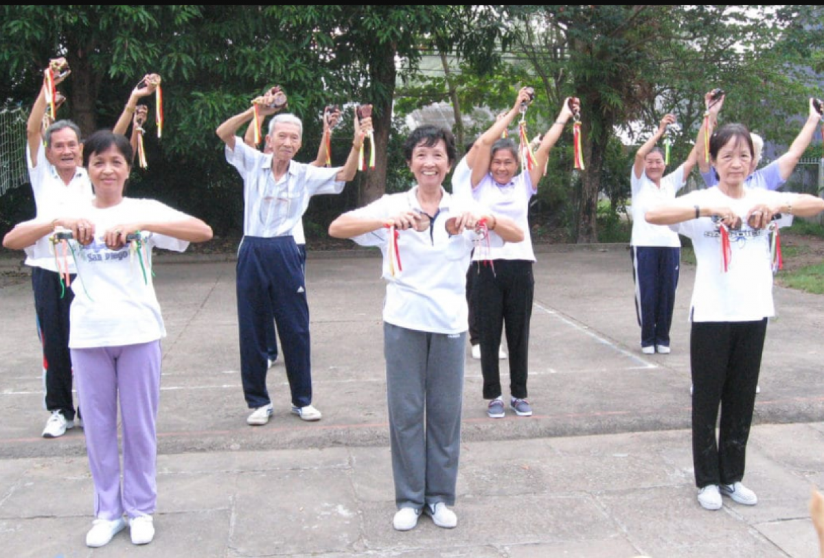 80歳以上の高齢者が教える幸せと健康の秘訣